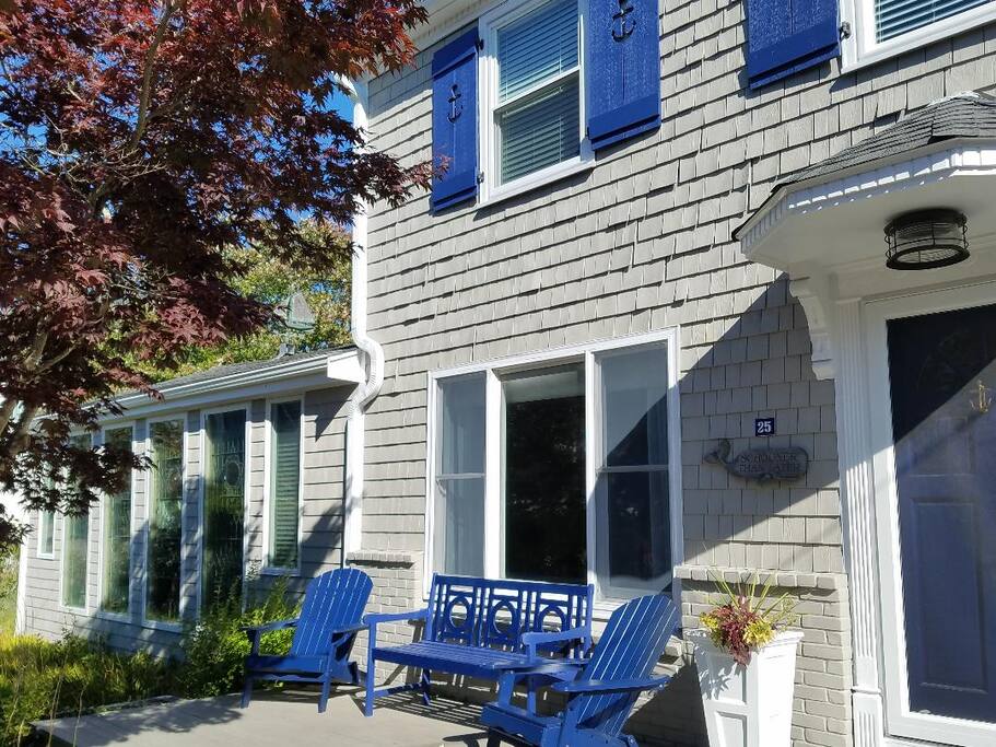 Large Front Deck
