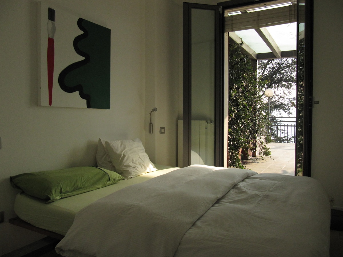 chambre avec lit double