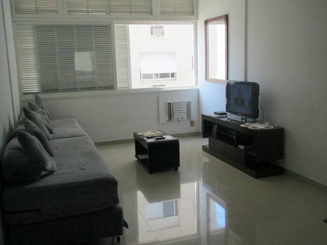 Excellent Leblon Rio Next To Beach gallery image 5