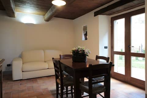 Annuncio Airbnb popolare: Terrace overlooking the park (La Stalla) a Forli' Cesena