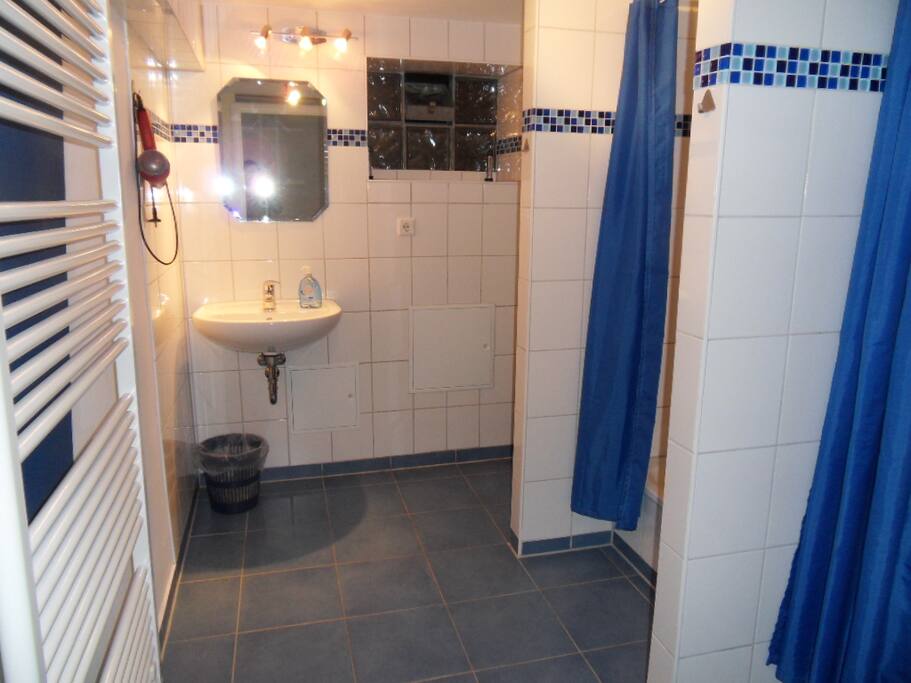 Duschbad im Souterrain