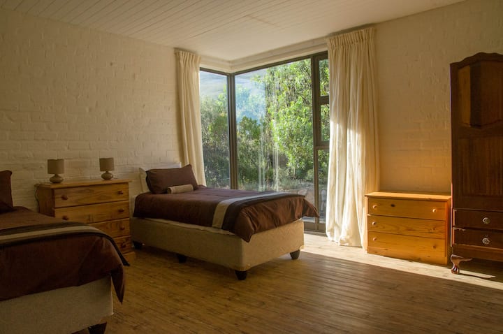 ห้องนอนด้านภูเขา