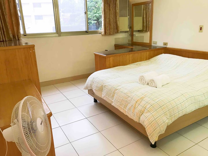 Ნომერი ორადგილიანი საწოლით 套房1:雙人床