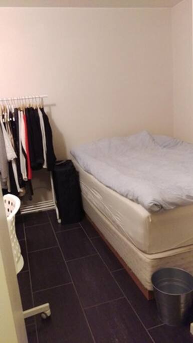 Incredibly nice queen size bed