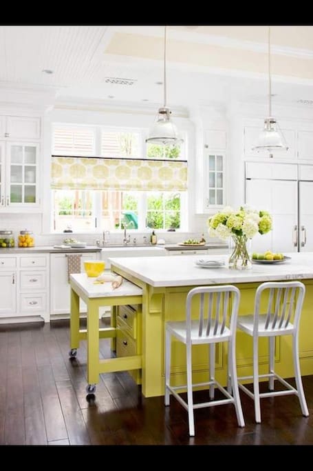 large kitchen and dining area, a great area to meet up or have a relaxing coffee