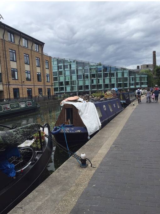 View along the canal. Can walk to Angel in 20 mins and Broadway market in 10 mins.