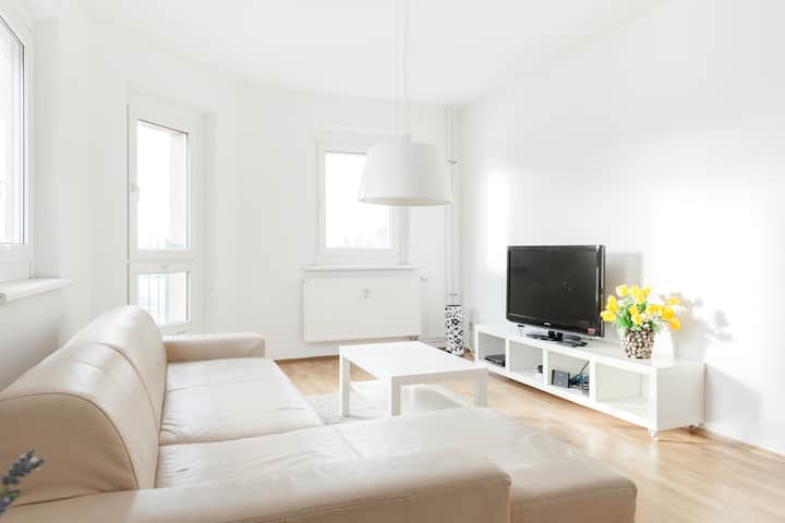 4 + Rooms In Trendy Friedrichshain + River View - Berlín