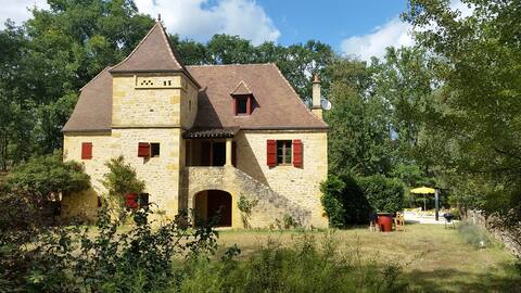 Large typical Périgord house near SARLAT