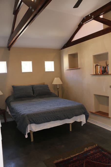 super comfortable, hypoallergenic bed, healthy to sleep on.