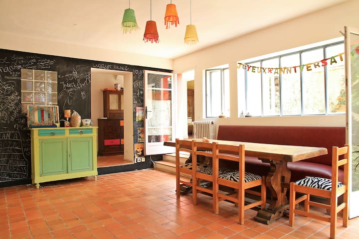 Airbnb Montrouge Vacation Als Places To Stay Île De Airbnb Montrouge Vacation Als