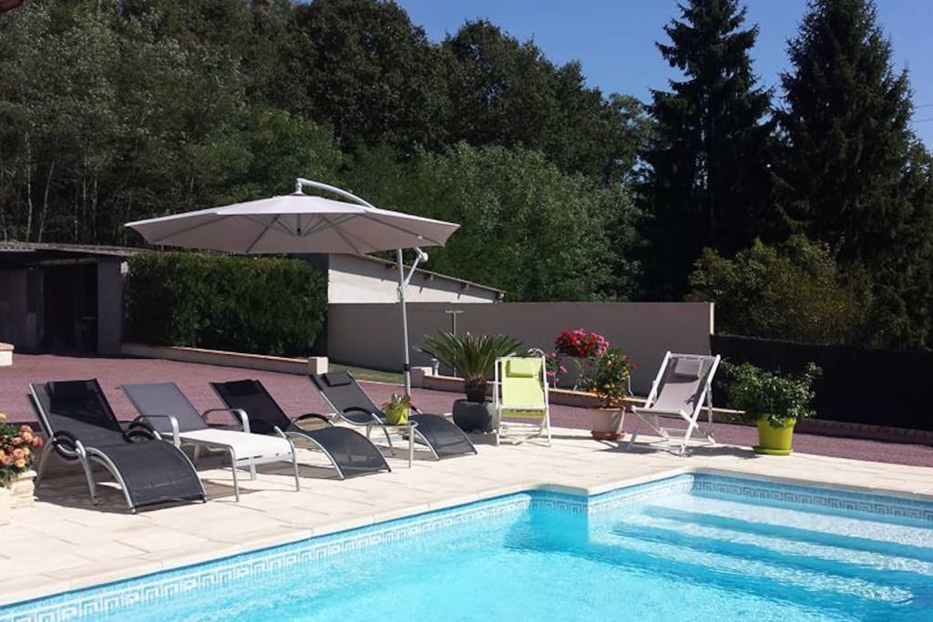 La piscine et les extérieurs