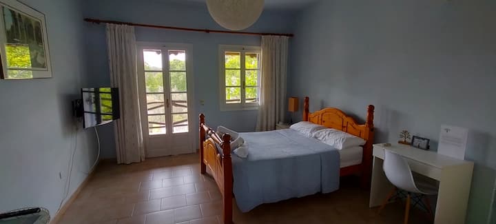 Villa Castania Double Bed Apartment With Air Con. - Skiathos