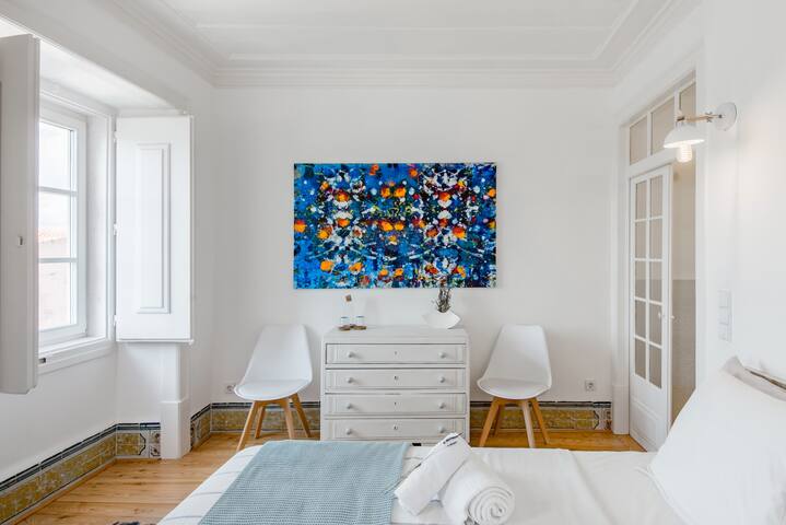 Updated Fully Equipped Comfortable Apartment with Sea View