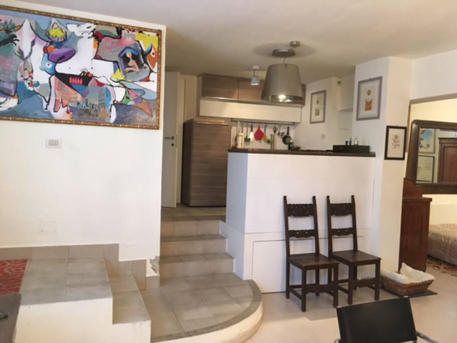 Ingresso con cucina a vista