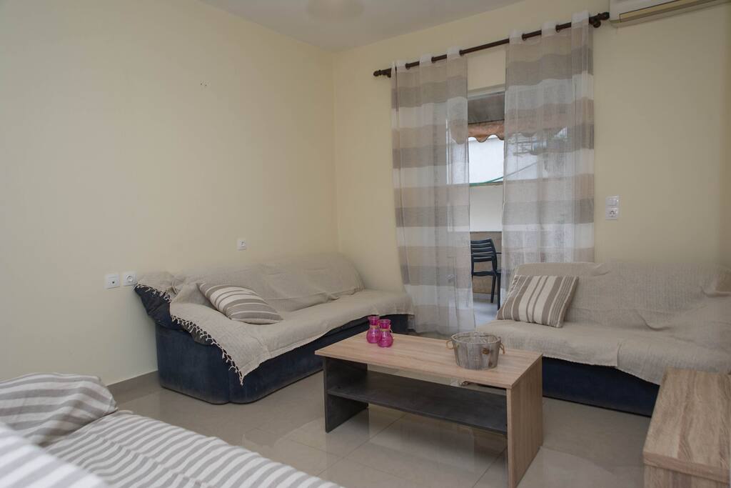 Interior view of the living room Ap1t