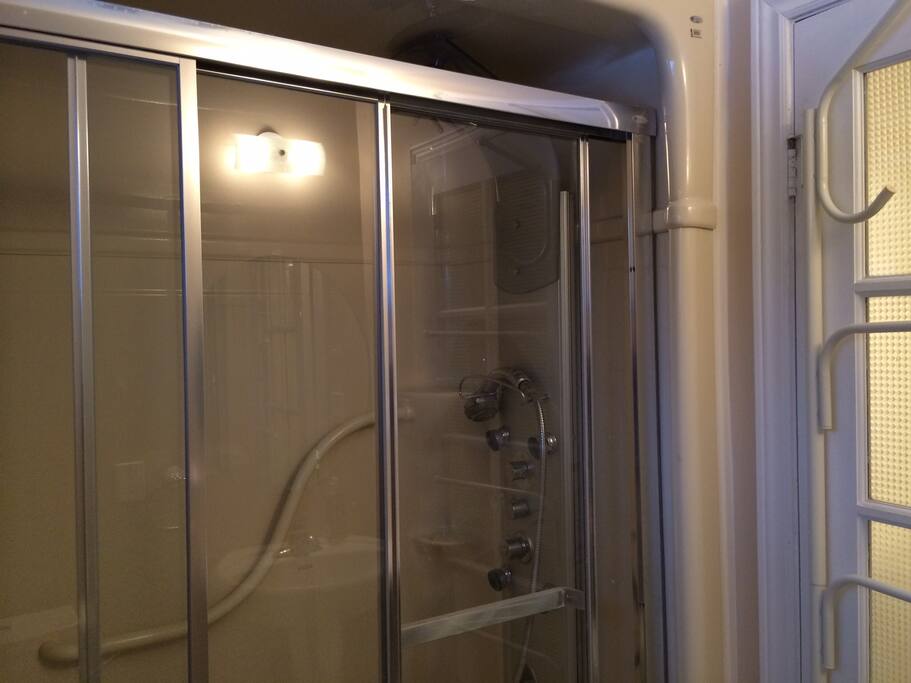 High end shower place