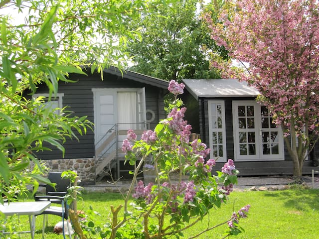 Suuzzz...nature, peace, simplicity and privacy!