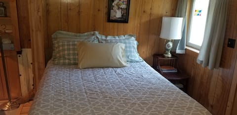 Carol's Cabin