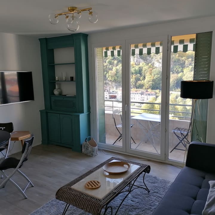Appartement Refait A Neuf Avec Vue Magnifique - Besançon