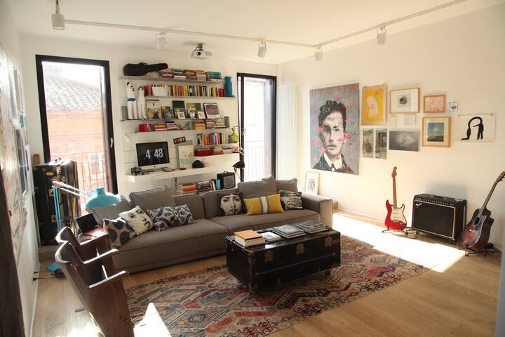 An amazing family house gallery image 4