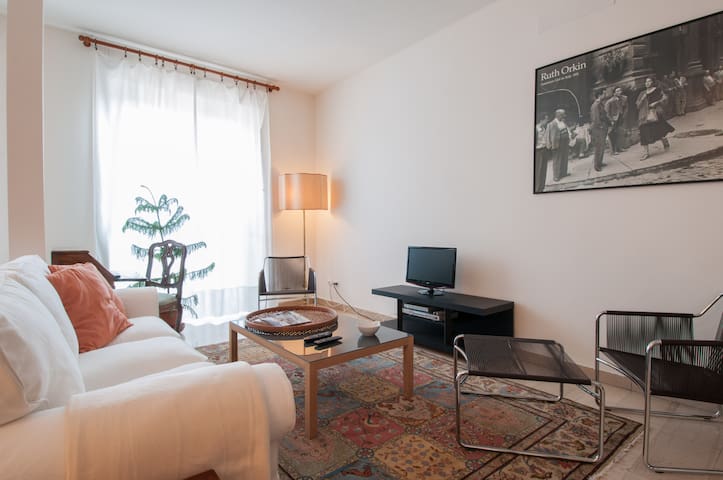 Cosy Apt 8° floor/ View/ AC/ Wifi/ Free Garage