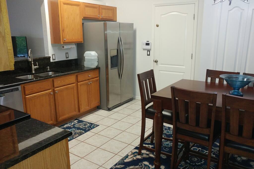 Eat in Kitchen