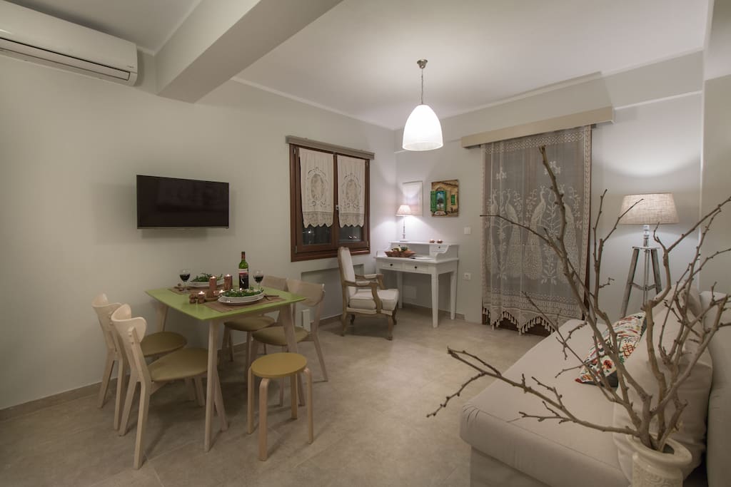kitchen, livingroom