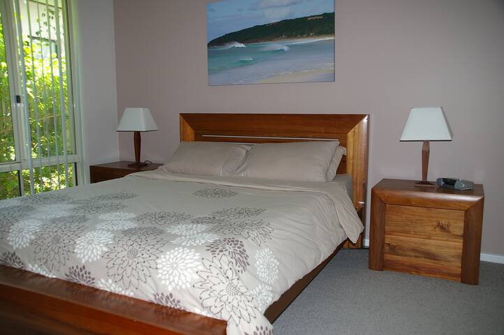 The Zanthoreas gallery image 3