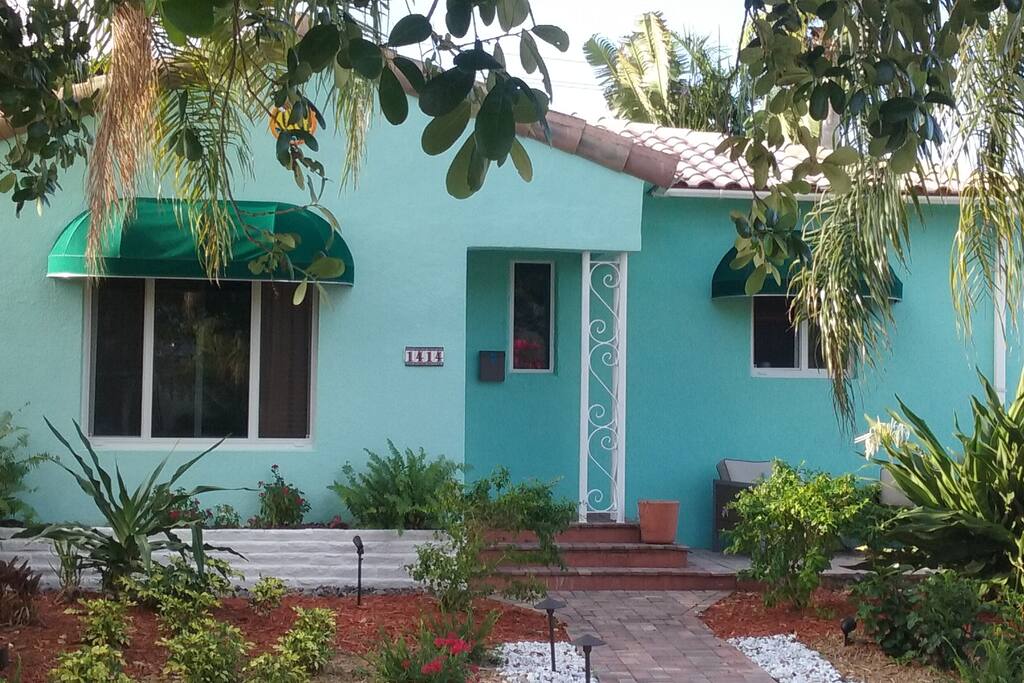 Cute Bungalow
