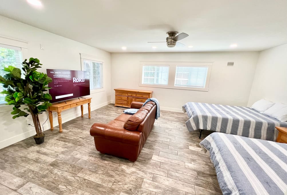 Airbnb Roomy GuestSuite- Very Close to Disney & Beach