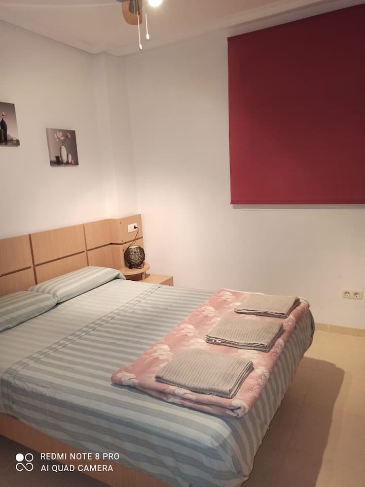 Chumba kikubwa cha kulala  na bafu 