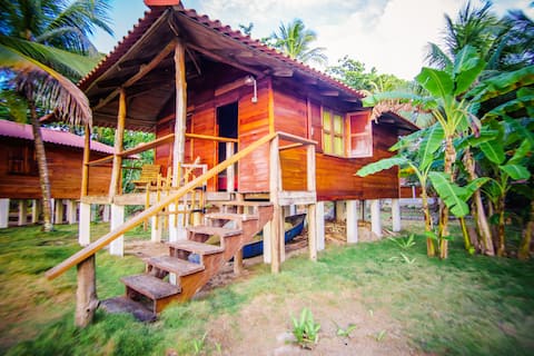 Bungalow with ocean view at La Princesa de la Isla