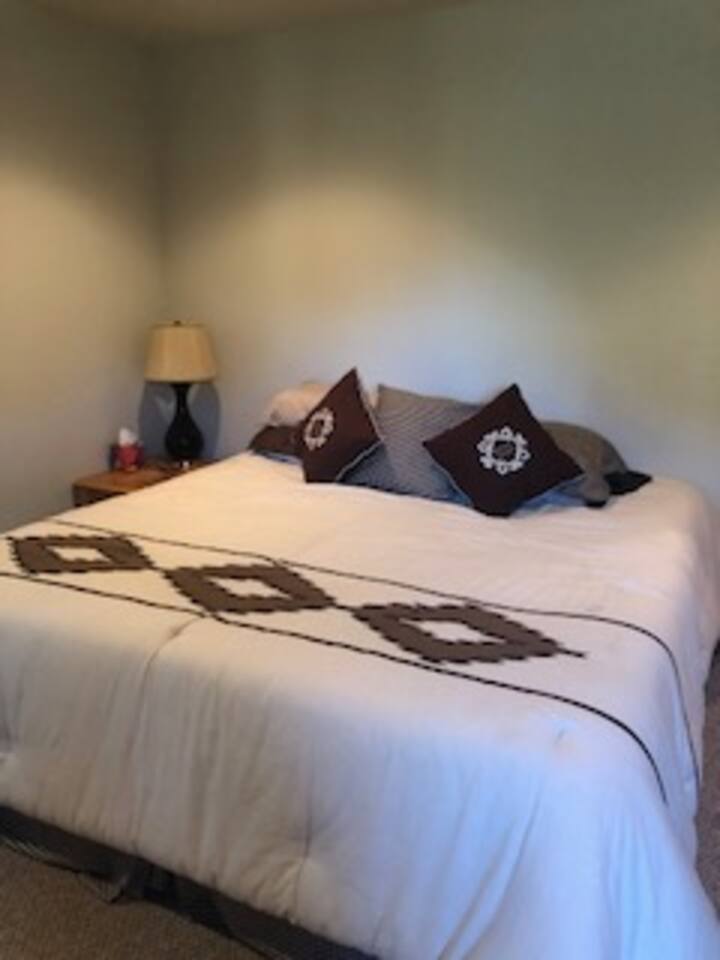 Spavaća soba br. 1 s bračnim krevetom