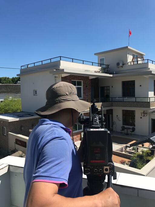 CCTV 拍摄沙砾家/CCTV shooting
