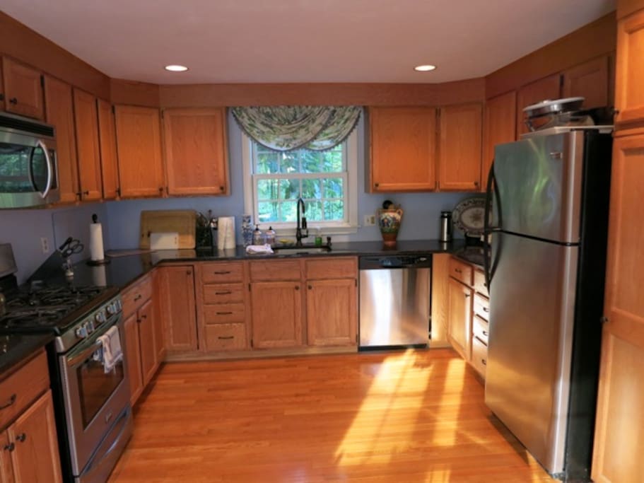 fully equipped kitchen