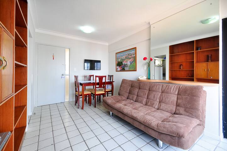 FLAT C/VISTA P/O MAR A 50 M DA PRAIA DE BOA VIAGEM