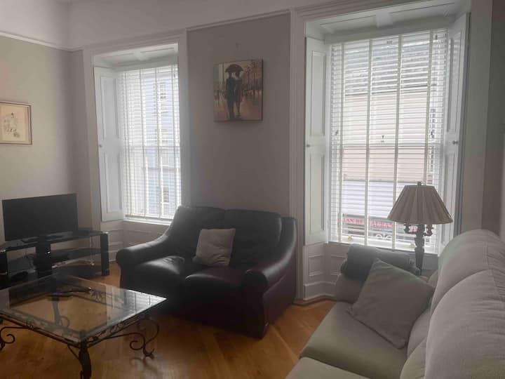 Parisian Style Townhouse Houses for Rent in CarrickOnShannon