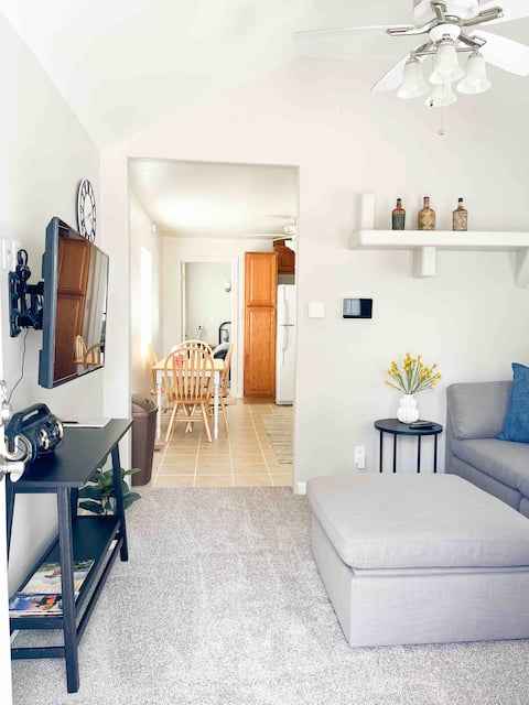 Popular Airbnb listing: Shotgun Blue in Cheyenne