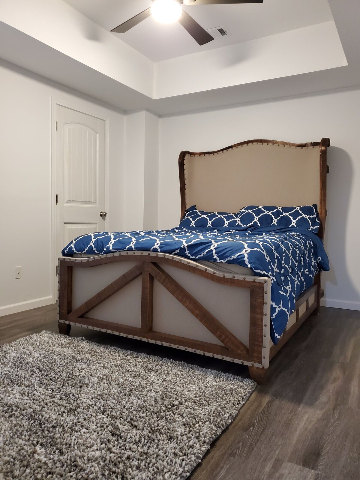 2/1 Modern BASEMENT home near Mall of GA