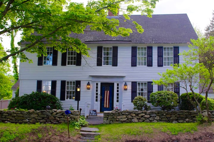 Spring Hill Inn - Room 5