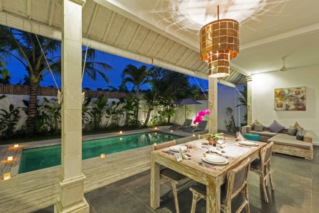 Open-plan Dinning Area