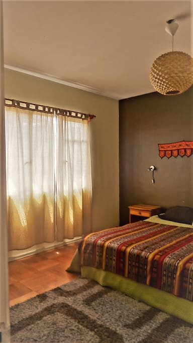 Hermosa habitación, con excelente iluminación