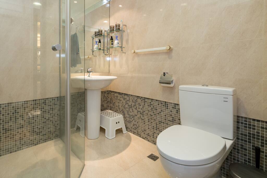 (共用) 石材衛浴 乾淨衛生 Shared Bathroom
