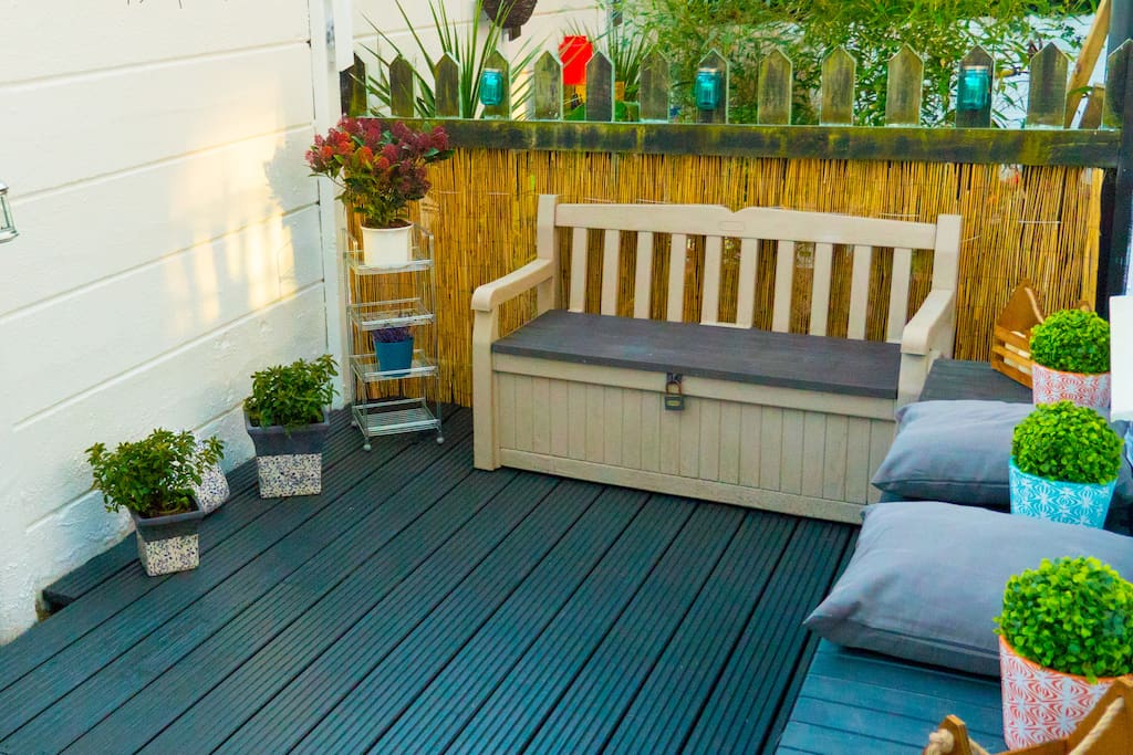 The outside patio area which is private (only for use with this apartment)