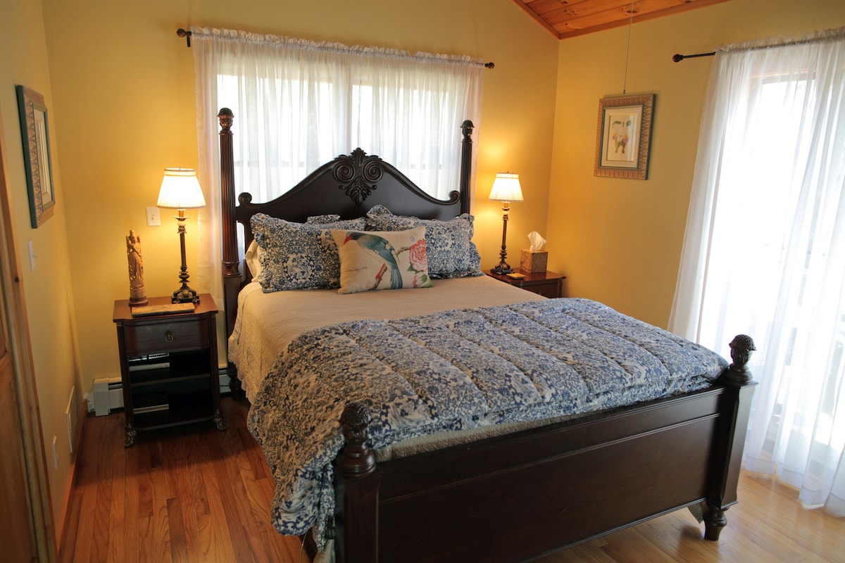 Dormitorio4: cama tamaño queen