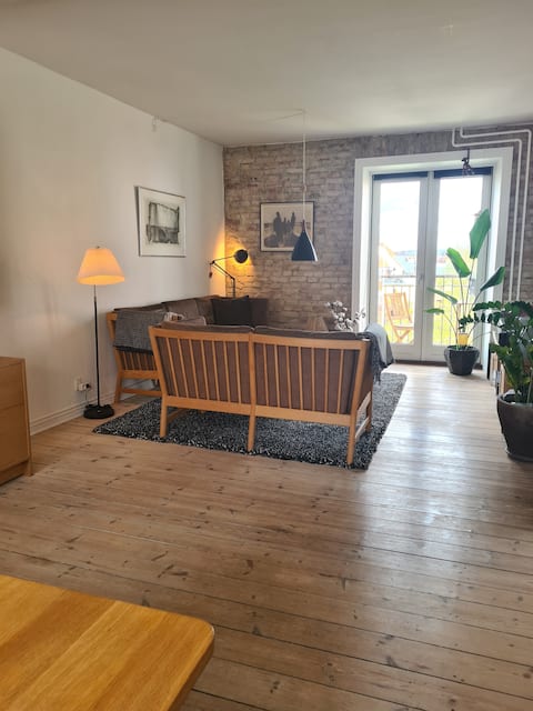 Top performing Airbnb: In the middle of Aarhus in Midtbyen