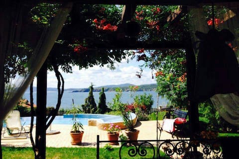 Stunning stone house in Sozopol