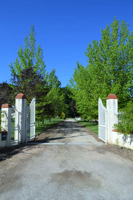 Portail d'entrée de la villa