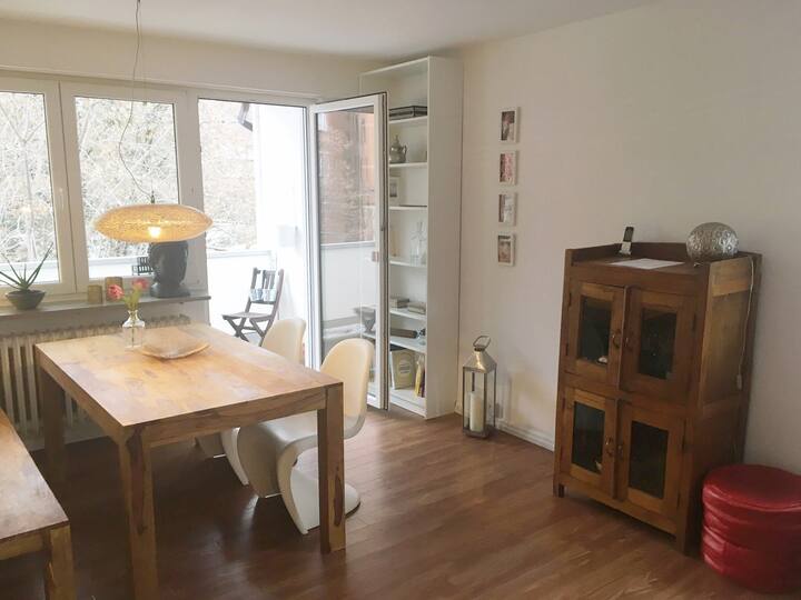 verlieren Spinne Sterblich airbnb stuttgart west schlucken Taucher die Hand im Spiel haben