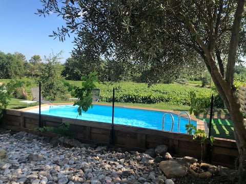 110 m2 house with large garden and pool